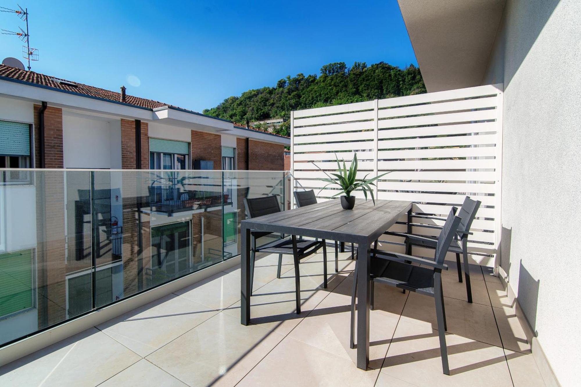 Lario Suite Apartments By Quokka 360 - With Parking Next To Como City エクステリア 写真