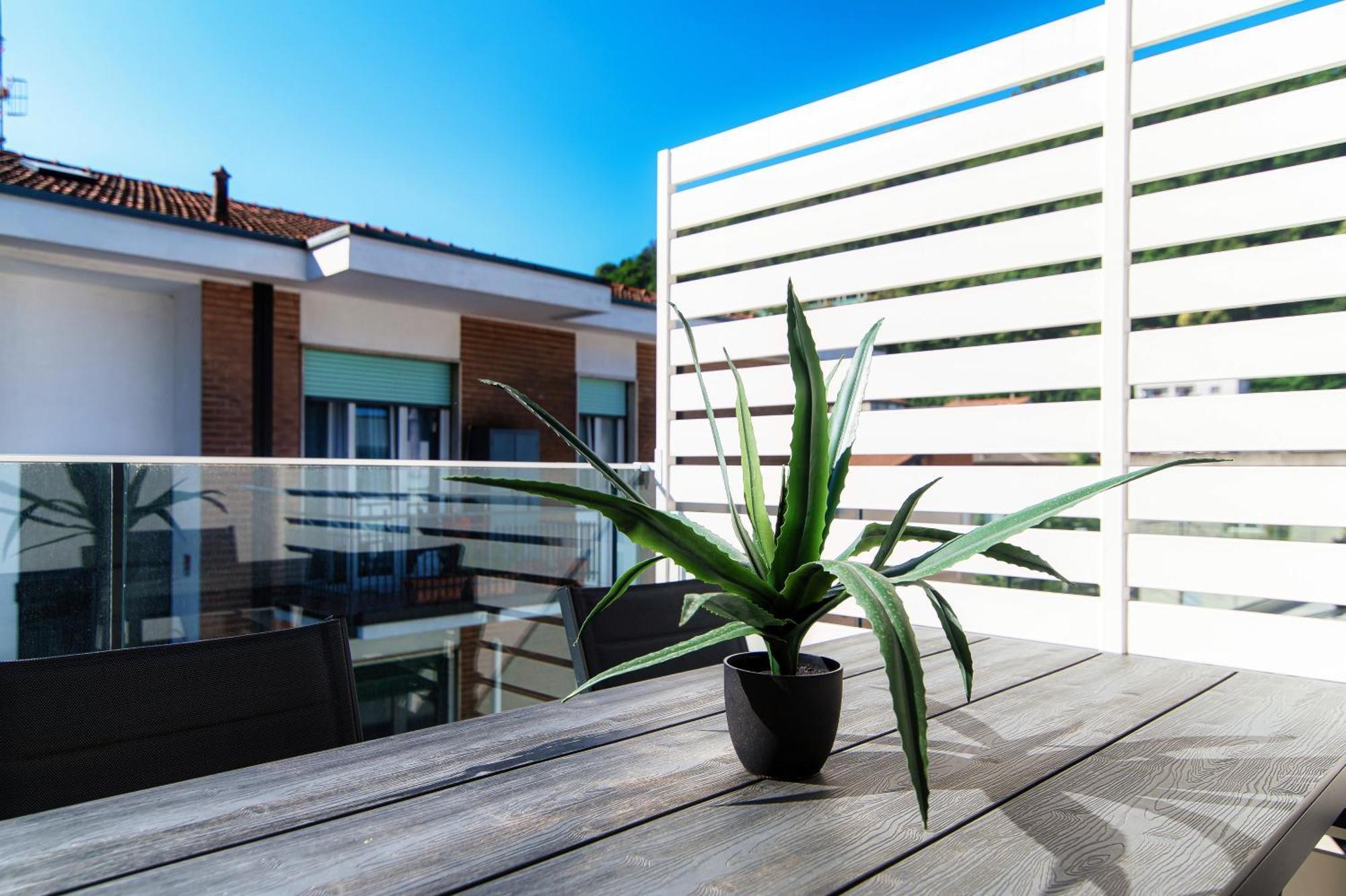 Lario Suite Apartments By Quokka 360 - With Parking Next To Como City エクステリア 写真