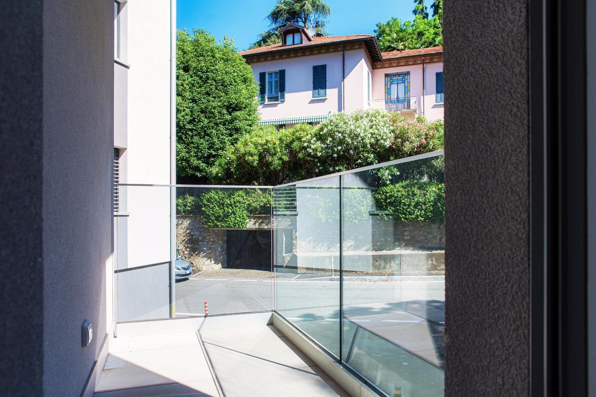 Lario Suite Apartments By Quokka 360 - With Parking Next To Como City エクステリア 写真