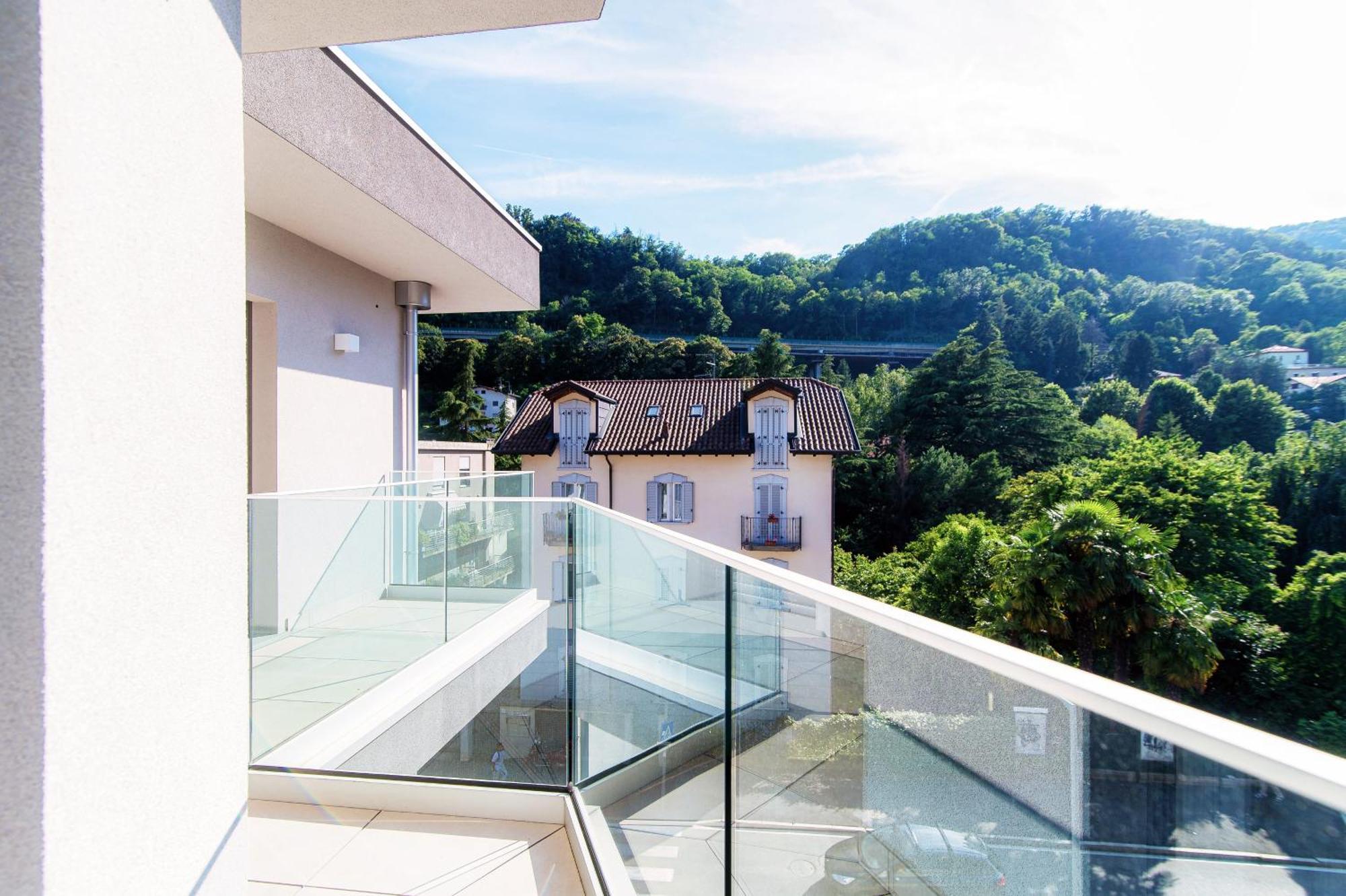 Lario Suite Apartments By Quokka 360 - With Parking Next To Como City エクステリア 写真