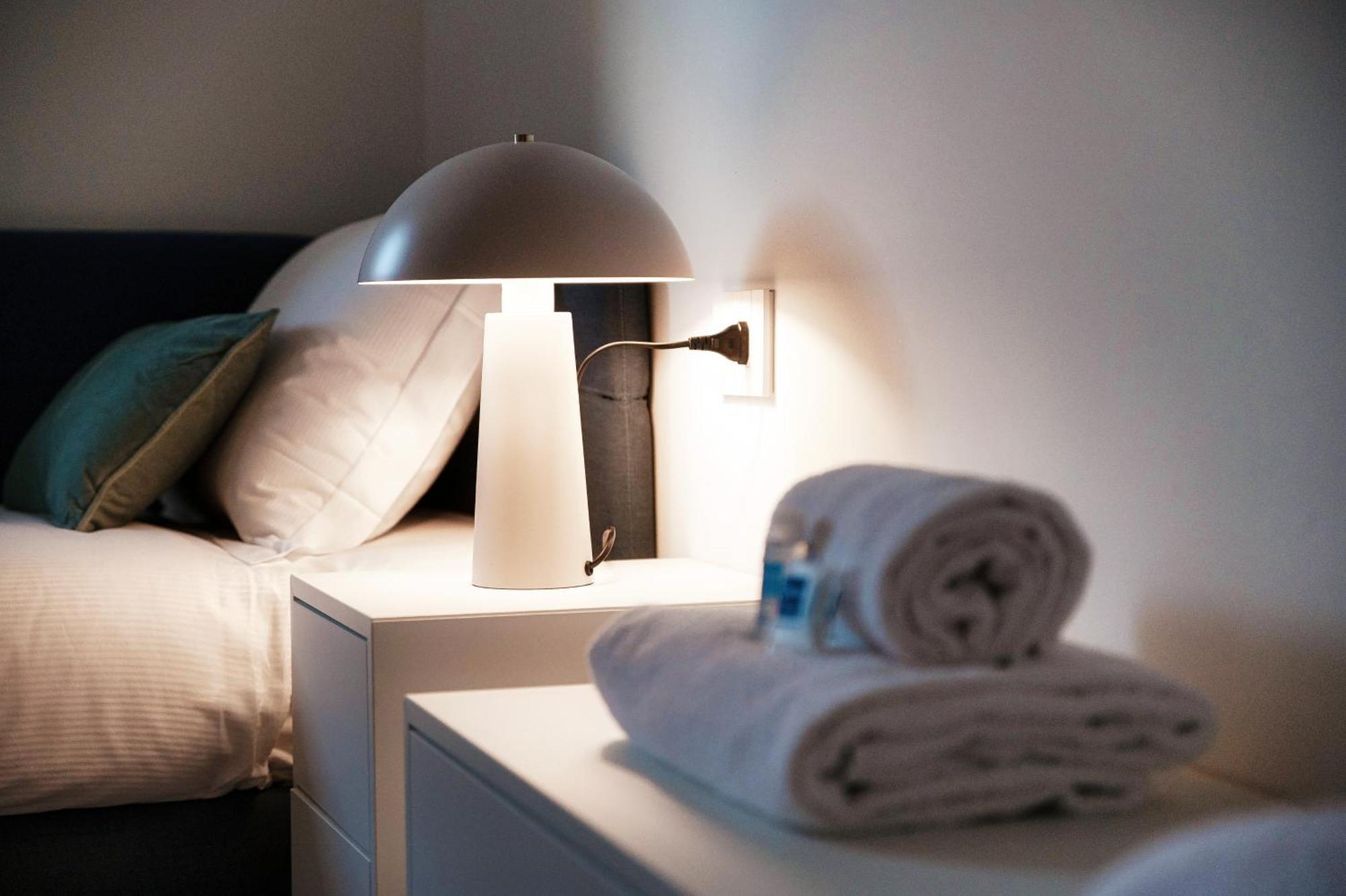 Lario Suite Apartments By Quokka 360 - With Parking Next To Como City エクステリア 写真