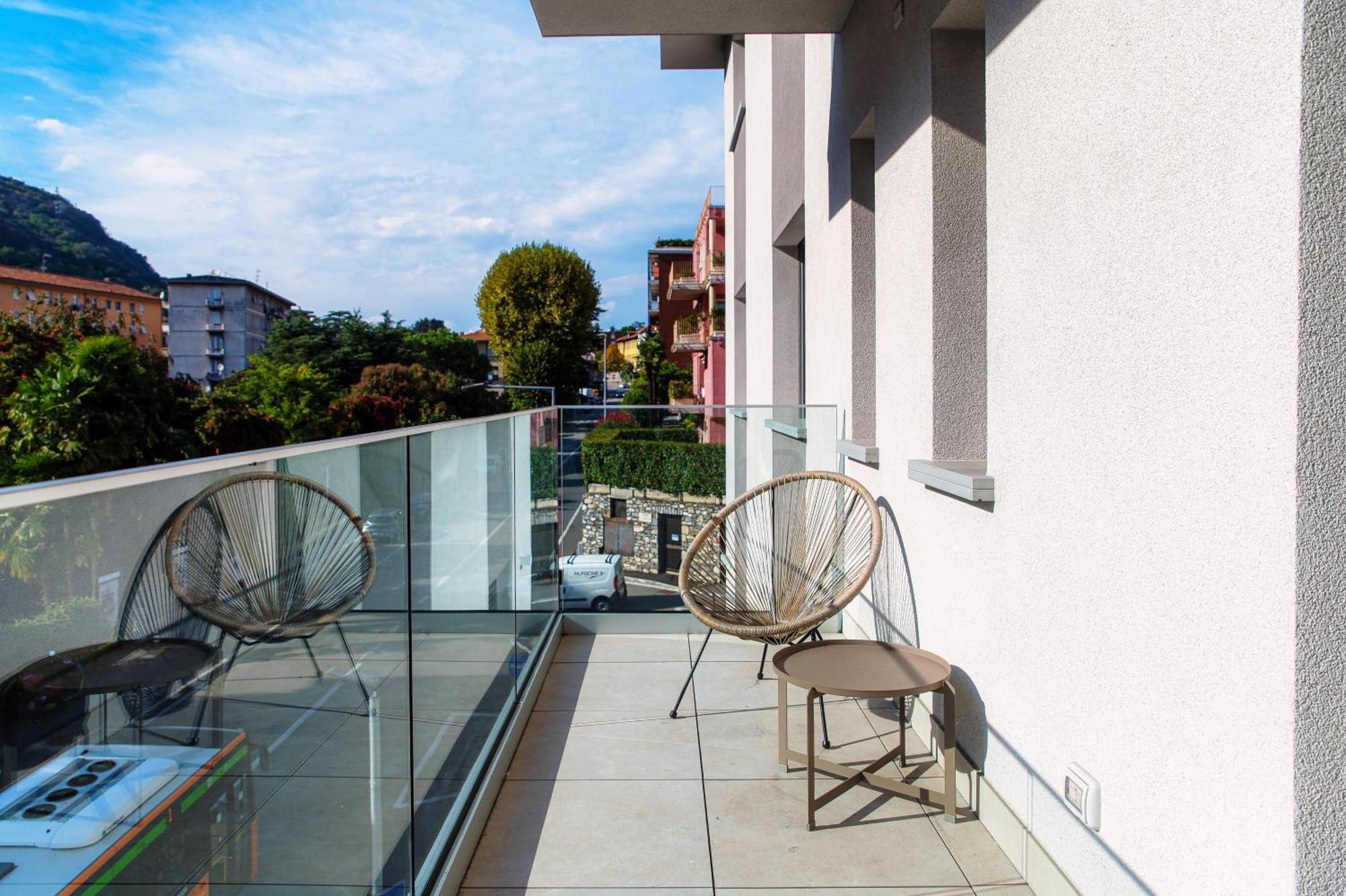 Lario Suite Apartments By Quokka 360 - With Parking Next To Como City エクステリア 写真